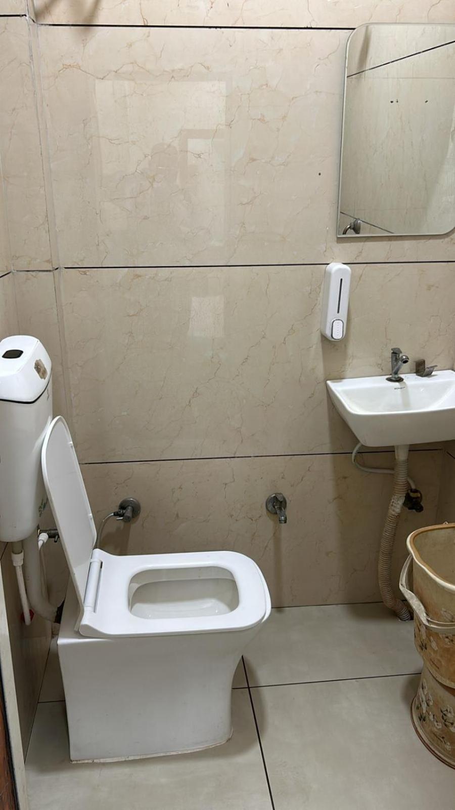 Hotel Empire Ujjain Esterno foto
