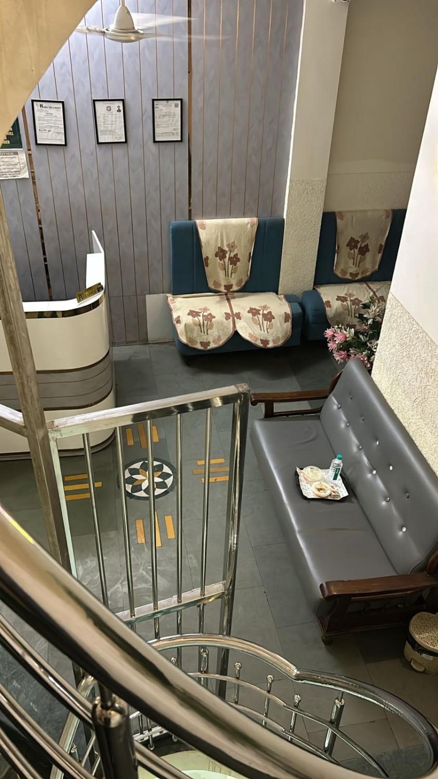 Hotel Empire Ujjain Esterno foto